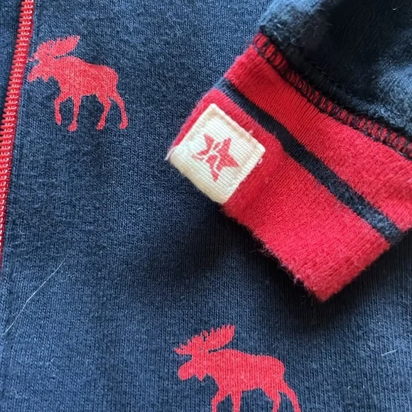 EUC • Hatley moose onesie - Picture 6 of 6